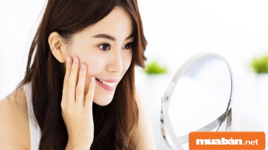 Nhân viên bán mỹ phẩm phải có những hiểu biết cơ bản về làn da để tư vấn cho khách kỹ hơn.