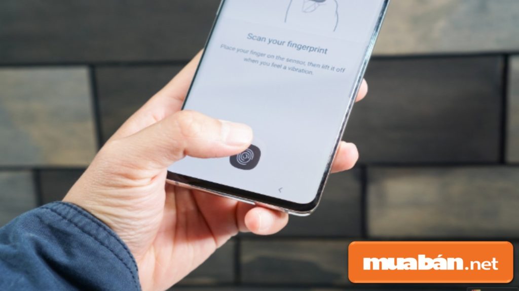 Top 4 Điều Khiến Galaxy S10 Trở Thành Siêu Phẩm Đẹp Nhất Của Samsung Hiện Nay! 9 Cảm Biến Vân Tay Của Galaxy S10 Được Chuyển Từ Sau Lưng Vào Phía Dưới Màn Hình Chính.
