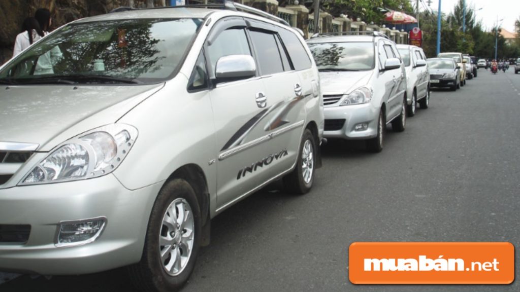 Lựa chọn mẫu xe cần thuê dựa trên mục đích và nhu cầu sử dụng của bạn.