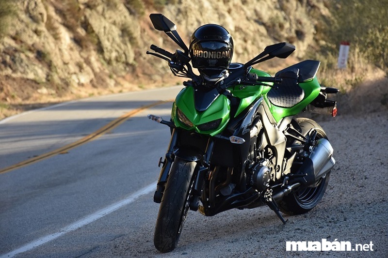 Kawasaki Z1000