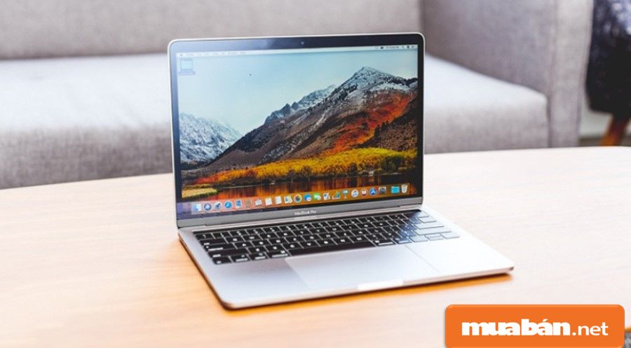 Macbook Pro Touch MR932SA/A 2018 được coi là 1 trong những laptop mới nhất hiện nay của Apple.