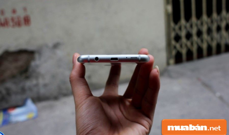 Điện Thoại Xách Tay – Có Gì Hấp Dẫn Mà Ai Cũng Tìm Mua? 10 Bạn Hãy Nhớ Kiểm Tra Thật Kỹ Các Cổng Kết Nối, Đặc Biệt Là Chân Cổng Sạc Điện Thoại Và Jax Cắm Tai Nghe.