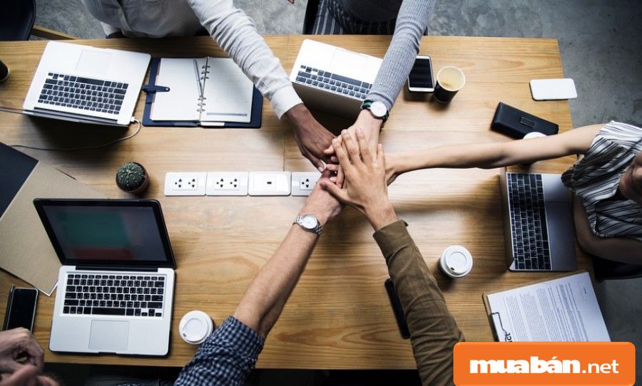 Bạn hãy tìm những mối quan hệ lâu dài, bền vững và đôi bên cùng có lợi.