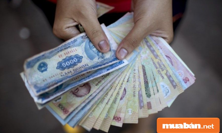 Làm thêm sẽ giúp bạn có thêm thu nhập trang trải sinh hoạt hoặc đầu tư vào các sở thích cá nhân.