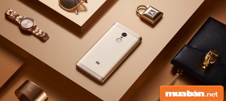 Mua Xiaomi Redmi Note 4X - Đọc Ngay Nếu Bạn Đang Phân Vân! 2 Tuy Là Điện Thoại Giá Rẻ Nhưng Thiết Kế Của Redmi Note 4X Khá Trẻ Trung, Sang Trọng.