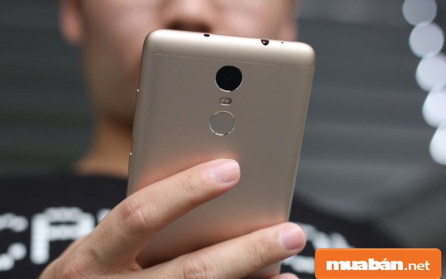 Xiaomi Redmi Note 3 – Những Điều Bạn Nên Biết Trước Khi Mua! 7 Trên Thiết Bị Hỗ Trợ Hệ Điều Hành Android 5.1 (Lollipo) Với Ram Và Bộ Nhớ Trong Tương Ứng 3Gb/32Gb Và 2Gb/16Gb.