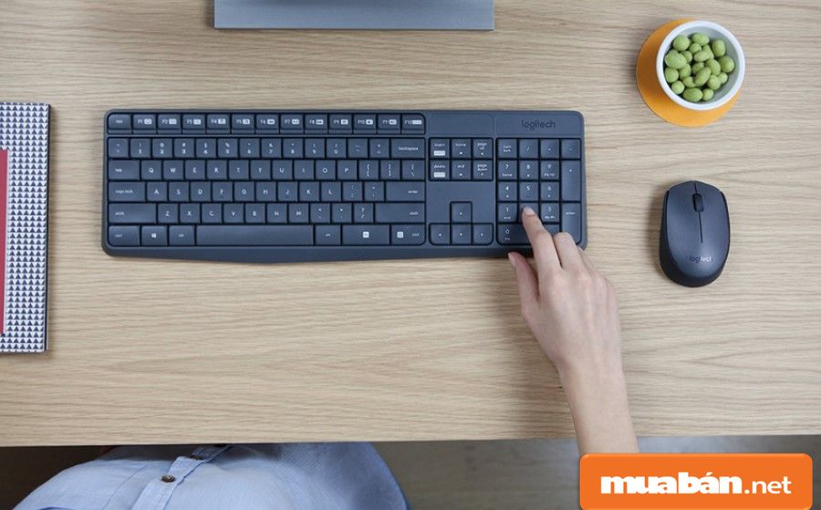Bàn Phím Bluetooth - Những Ưu Điểm Khiến Bạn Muốn Dùng Nó Ngay! 9 Bàn Phím Bình Thường Là Loại Bàn Phím Truyền Thống Mà Bạn Thường Hay Thấy Nhất, Được Dùng Trong Giới Văn Phòng.