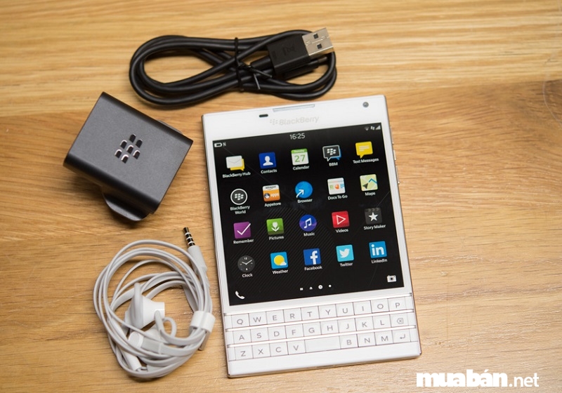 Blackberry Passport - Dòng Smartphone Gây Ấn Tượng Từ Cái Nhìn Đầu Tiên 8 Dung Lượng Pin Lên Tới 3450Mah