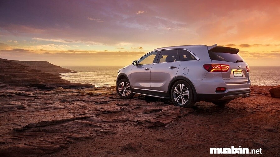 Kia Sorento 2019 - Ngôn Ngữ Của Sự Trưởng Thành 9 Gầm Xe Cao 185 Mm Nên Sorento Có Thể Tự Tin Di Chuyển Trên Mọi Điều Kiện Đường Sá Khó Khăn.
