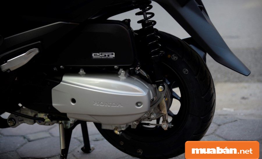 Lead Và 5 Lý Do Làm Xiêu Lòng Chị Em! 8 Honda Thiết Kế Lốp Không Xăm Giúp An Toàn Hơn, Vì Lốp Không Xăm Sẽ Có Khả Năng Giữ Hơi Tốt Hơn Lốp Thường.