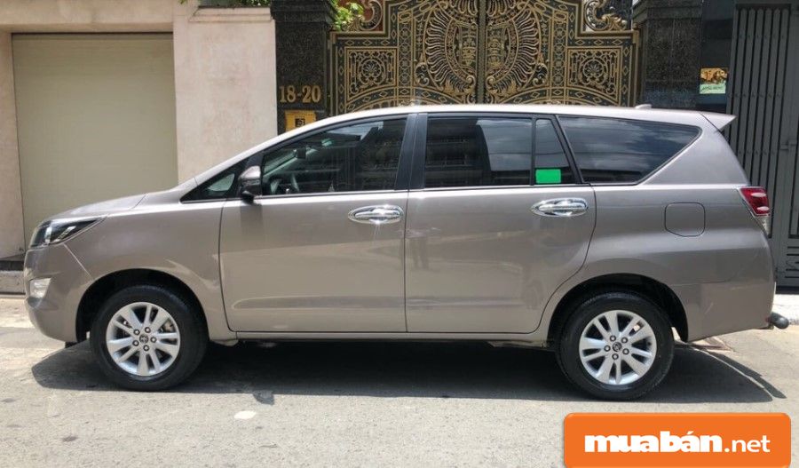 Xe Otô Cũ Toyota – Ưu Và Nhược Điểm Cần Biết!!! 4 Xe Oto Cũ Toyota