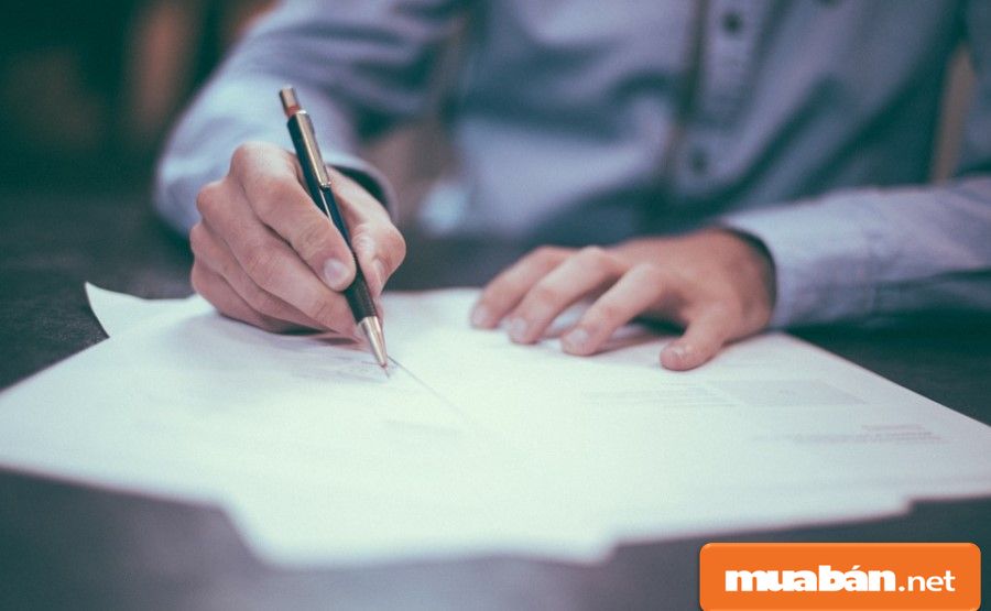 Thuê Nhà Nguyên Căn Giá Rẻ, Đẹp Với 5 Bí Kíp Này! 8 Dù Tin Tưởng Chủ Nhà, Thì Bạn Cũng Nên Đọc Kỹ Nội Dung Trong Hợp Đồng Cho Thuê Trước Khi Ký.