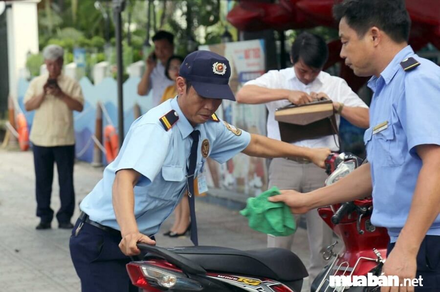5 Việc Làm Cần Thơ Lương Cao Dành Cho Ai Tìm Việc Lao Động Phổ Thông 2 Không Cần Nhiều Kinh Nghiệm, Công Việc Nhẹ Nhàng, Thời Gian Linh Hoạt Là Ưu Điểm Của Nghề Bảo Vệ.