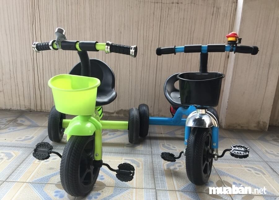 Mua Xe Đạp Trẻ Em 3 Bánh Cho Con Nhưng Không Phải Ai Cũng Biết Những Điều Này 5 Xe Đạp Là Công Cụ Hỗ Trợ Vận Động Cho Bé Tập Luyện Để Đôi Chân Cứng Cáp Hơn.