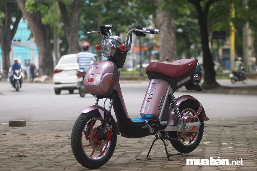 5 Lỗi Thường Gặp Ở Xe Đạp Điện Và Cách Khắc Phục 8 Nguyên Nhân Khiến Xe Bị Chập Điện Là Do Người Dùng Chủ Quan Khi Vẫn Di Chuyển Xe Trong Thời Tiết Mưa Gió, Ngập Nước Hoặc Khi Rửa Không Chú Ý Khiến Bình Ắc - Quy.