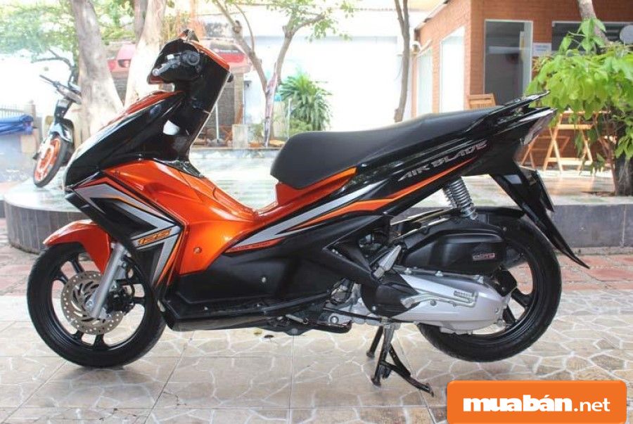 Air Blade 2015 – Một Trong Những Dòng Xe Cũ Hấp Dẫn Nhất! 8 So Sánh Giá Của Chiếc Xe Bạn Cần Mua Ở Các Khu Vực Khác Nhau, Về Tình Trạng Xe...