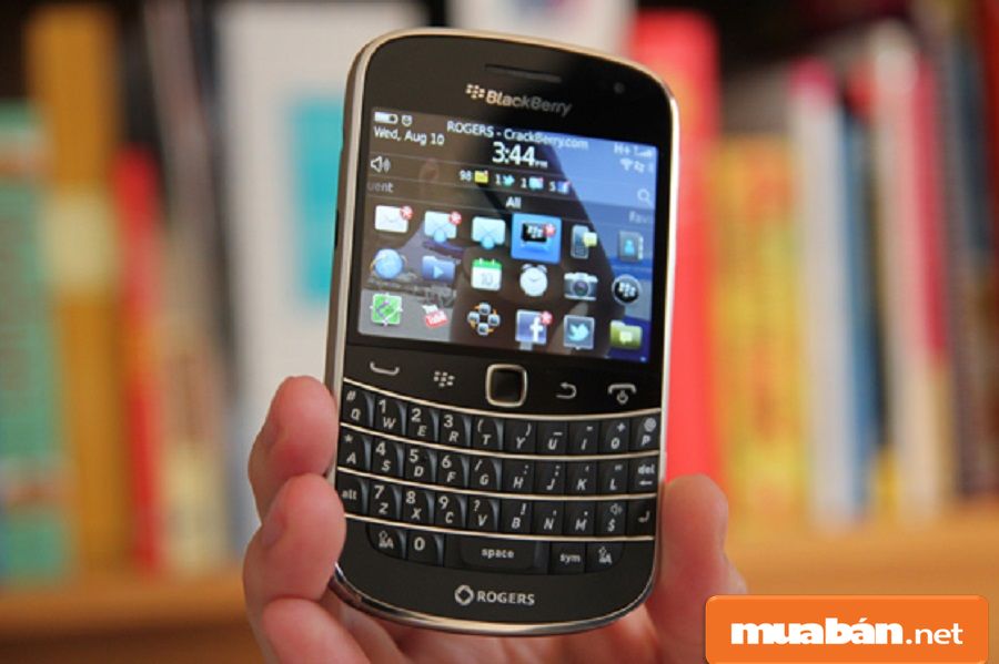 Bạn Nên Mua Điện Thoại Cũ Giá Rẻ Dưới 1 Triệu Nào? 4 Blackberrybold9900