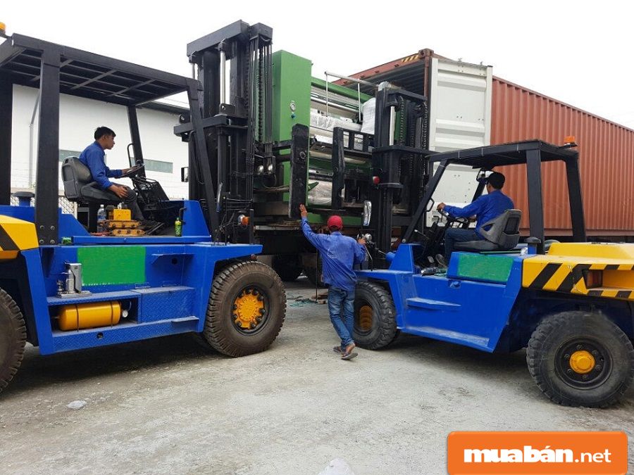 Tin Tuyển Tài Xế Quận Bình Chánh Mới Nhất Và 3 Tuyệt Chiêu Tuyển Dụng! 5 Đây Là Tài Xế Lái Xe Chuyên Dụng Dùng Cho Các Kho Bãi Dùng Để Vận Chuyển Hàng Hóa.