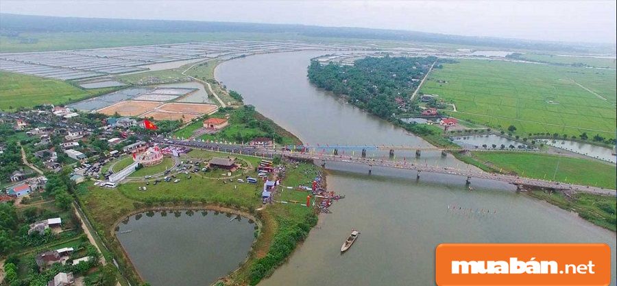 Quảng Trị có lợi thế về cơ sở hạ tầng với hệ thống đường bộ, đường sắt và đường thủy.