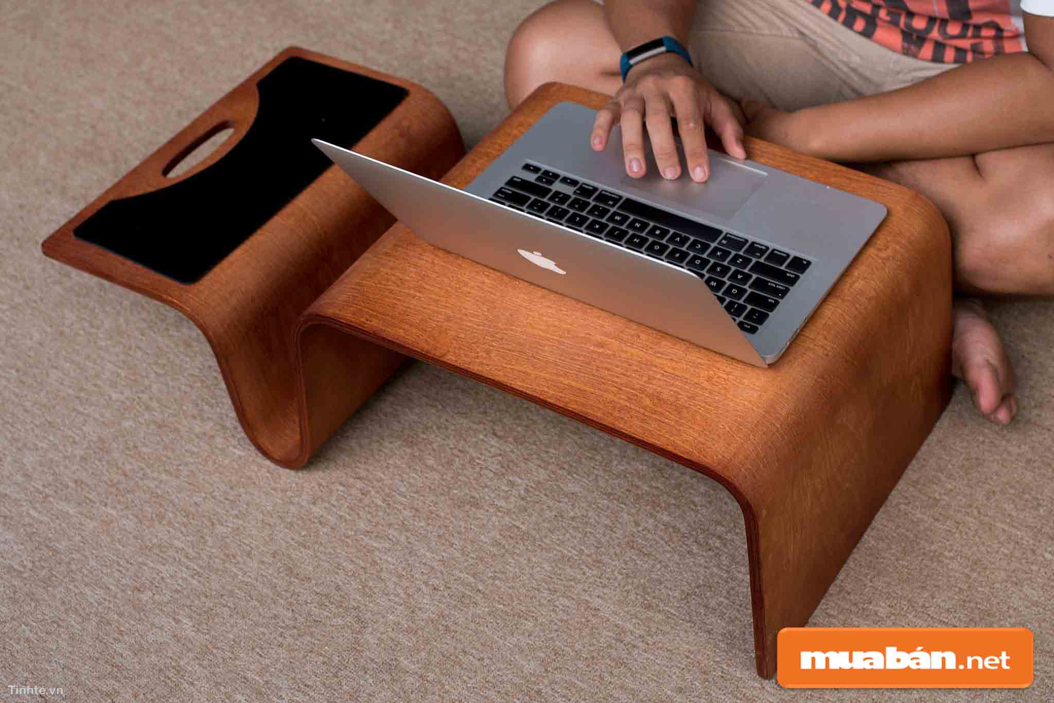 bàn để laptop