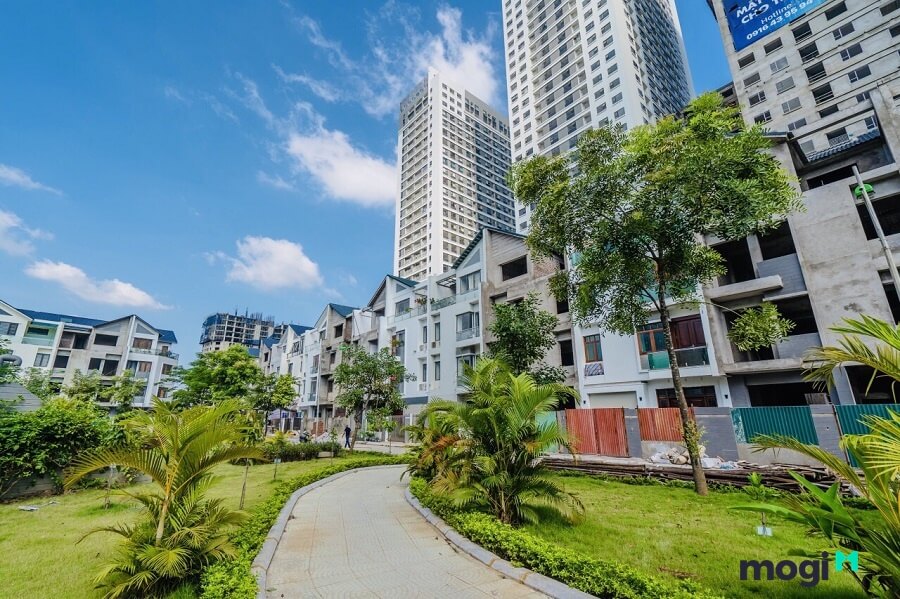 Toàn bộ dự án có đầy đủ loại hình từ căn hộ chung cư cao cấp đến biệt thự song lập và liền kề.