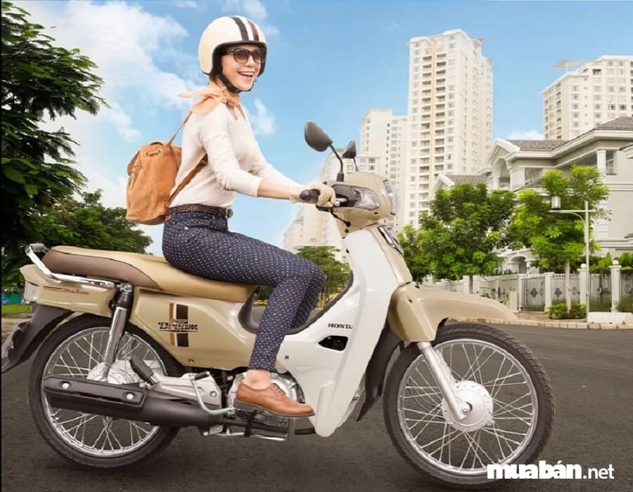 Muốn Mua Xe Máy Cũ Giá Rẻ Hãy Ghim Lại Ngay 8 Mẫu Xe Máy Này! 3 Super Dream Là Mẫu Xe Tuyệt Vời Cho Những Ai Có Chi Phí Hạn Hẹp Và Đang Tìm Mua Xe Máy Cũ Giá Rẻ.