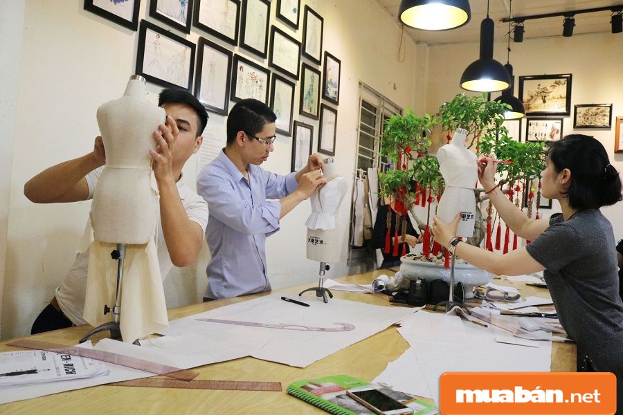 Tuyển Thợ May Quận Hoàng Mai Ngay Với 3 Mẹo Này 12 Thợ May Phải Có Cần Có Tinh Thần Ham Học Hỏi Và Sự Cầu Tiến Trong Công Việc.