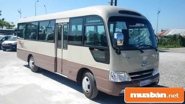Xe 29 Chỗ Vì Sao Được Ưa Chuộng? Những Loại Xe Tốt Nhất Hiện Nay 8 Hyundai County