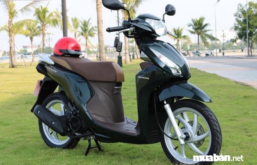 Xe máy Honda Vision 2019 phiên bản thường có giá đề xuất rẻ hơn hai phiên bản còn lại, chỉ 30 triệu đồng.