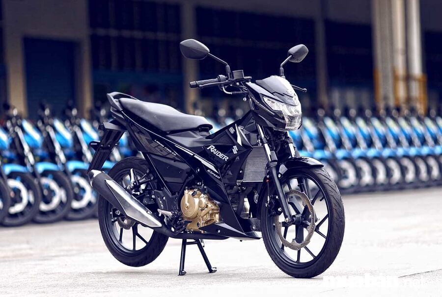 Hiện nay, với sự trỗi dậy mạnh mẽ của Yamaha Exciter thì Suzuki Raider lại càng dần lép vế hơn.