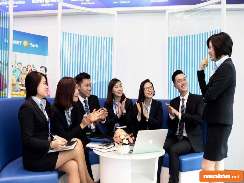Nhân viên môi giới dịch vụ có chế độ lương thưởng rất hấp dẫn Nhân viên môi giới dịch vụ có chế độ lương thưởng rất hấp dẫn
