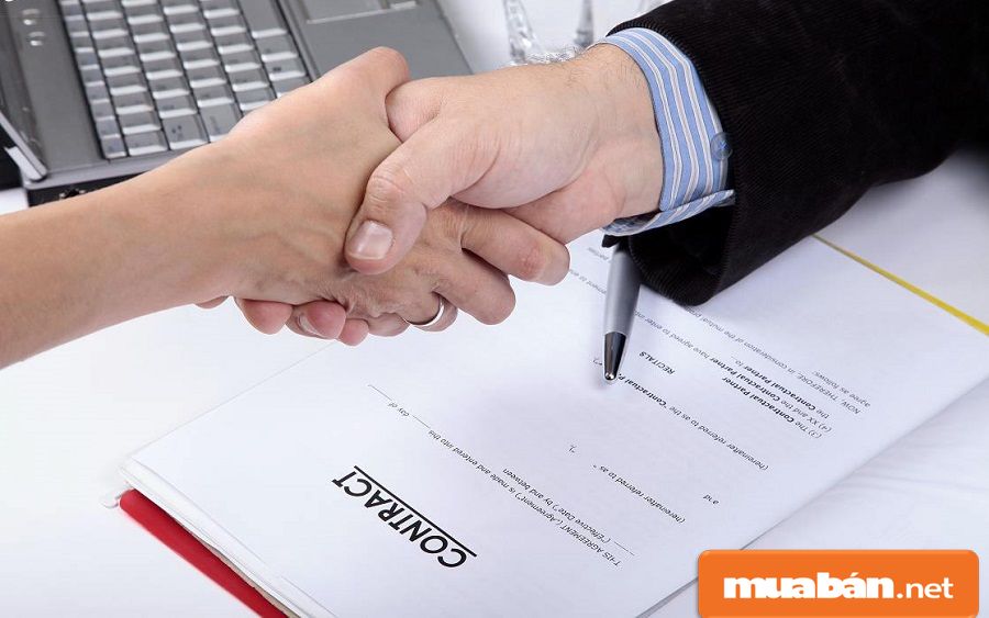 Bạn nên chú trọng vào một bản hợp đồng cho thuê xe thật chặt chẽ và chi tiết.