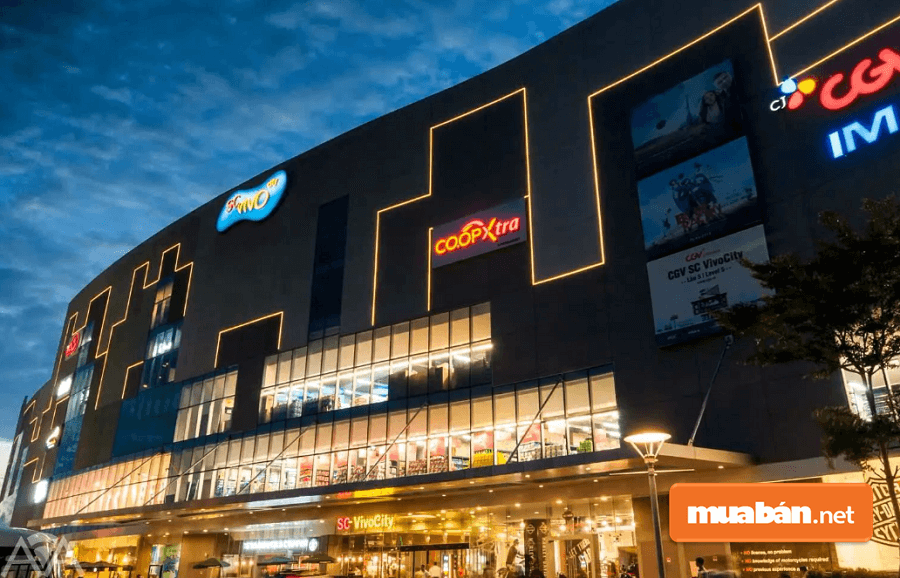 Trung tâm Thương mại SC VivoCity 5 tầng nổi và 1 tầng hầm có tổng vốn đầu tư 100 triệu USD.