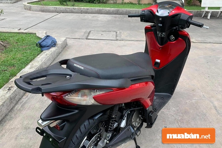 Ở cả 2 phiên bản CBS và ABS đều có mức giá dao động trong khoảng từ 110.000.000 – 140.500.000 đồng