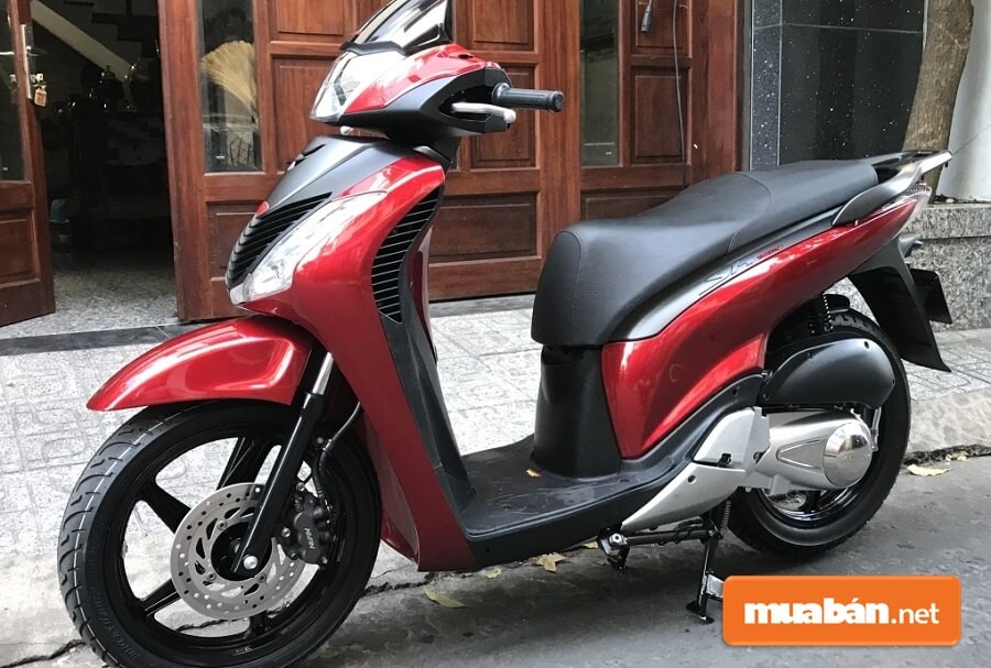 “Ngoại hình” thì SH 150 nhập khẩu cũng không có quá nhiều sự khác biệt so với SH sản xuất tại Việt Nam.