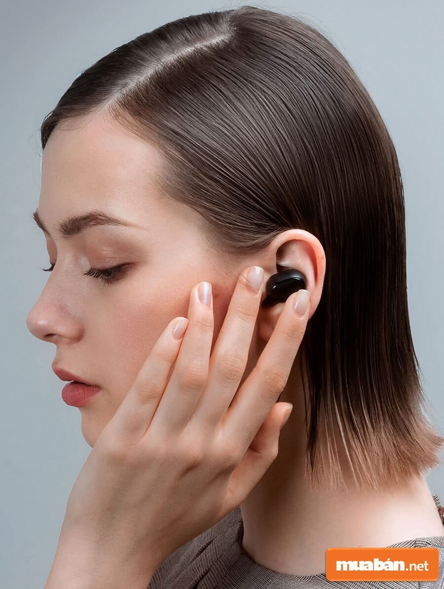Tai Nghe Bluetooth Xiaomi Nào Đáng Mua Nhất Hiện Nay? 4 Redmi Airdots Có Thể Dùng 12 Giờ Khi Sử Dụng Với Hộp Sạc Dung Lượng 300Mah.