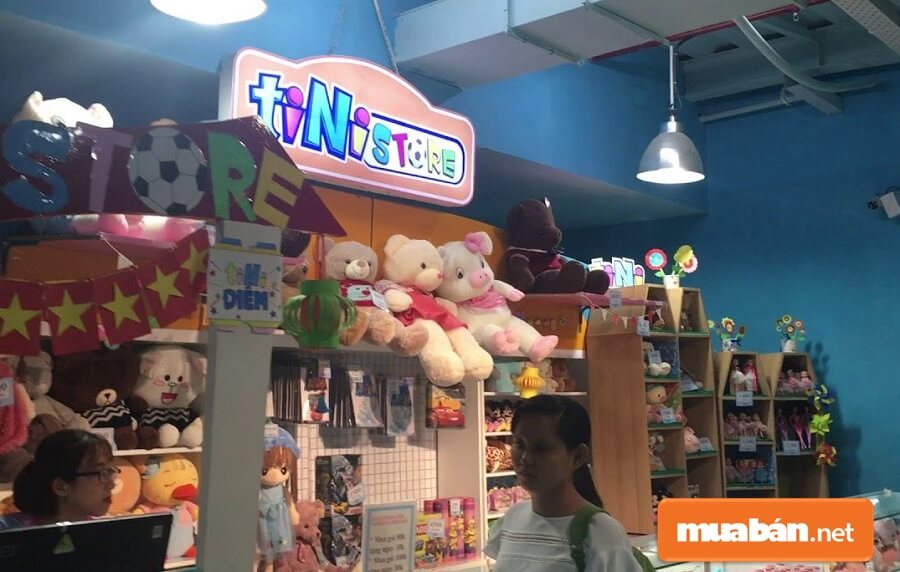 Tại tiNiWorld ở TTTM Vincom Thủ Đức, các bé có cơ hội vừa học vừa chơi trong môi trường vui nhộn, an toàn