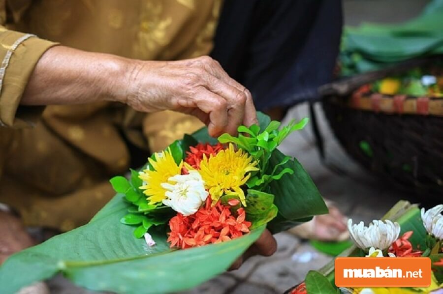 Khi tảo mộ Tết Thanh Minh các gia đình cần lưu ý một số điều sau đây, để mọi việc được hanh thông thuận lợi.