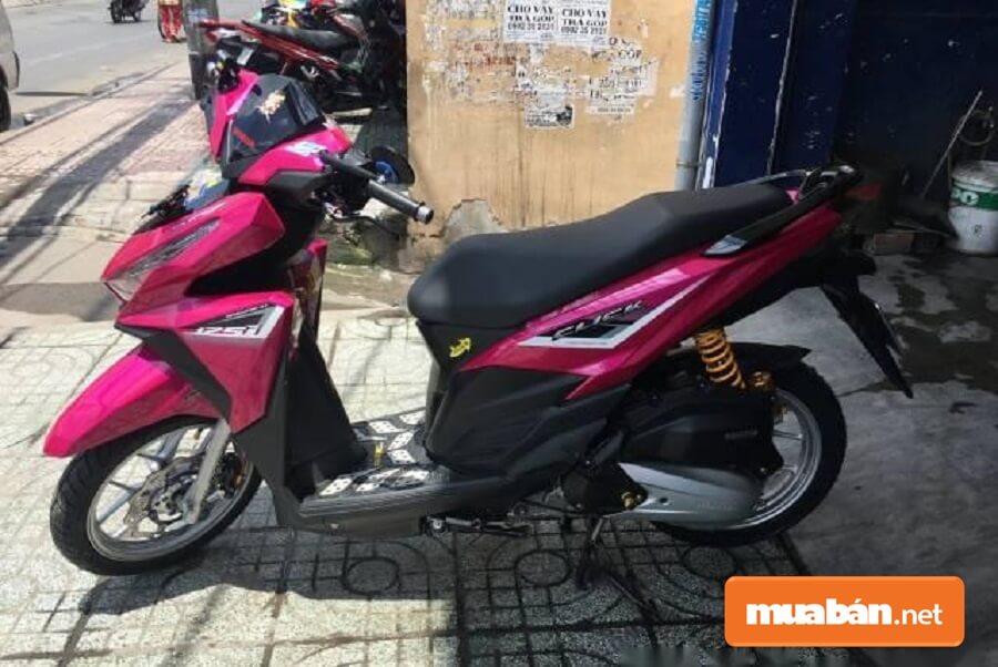 Tùy vào độ tuổi có thể mua xe, và bản mệnh mà chọn những màu xe phù hợp.
