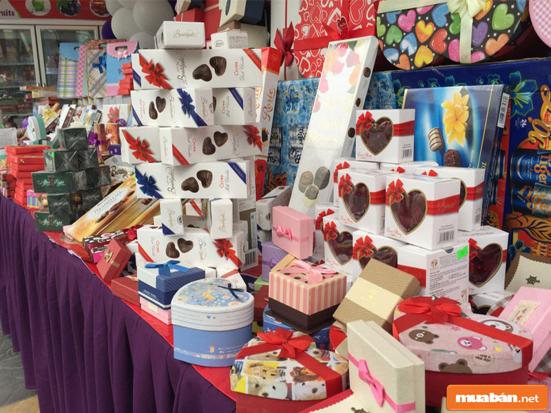 Valentine Tặng Gì Cho Bạn Gái? 5 Có Rất Nhiều Mẫu Hộp Quà Để Bạn Lựa Chọn Trong Dịp Lễ Tình Nhân