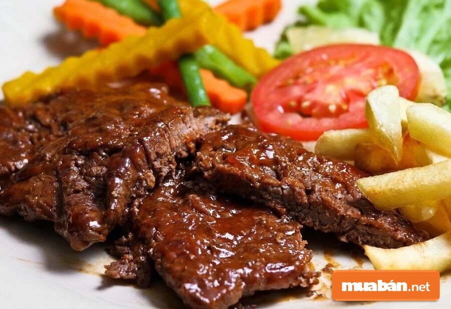 Bò bít tết - thưởng thức bữa tối với món Âu ngay tại nhà