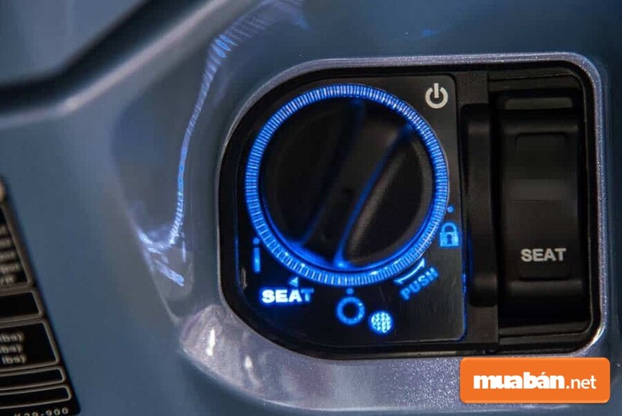 Xe Sh Mode 2017 Hiện Nay Giá Bao Nhiêu? Có Nên Mua Xe Cũ Không? 7 Sh Mode Đời 2017 Đã Được Nhà Sản Xuất Honda Trang Bị Cho Những Công Nghệ Tiên Tiến Nhất. Đáng Chú Ý Là Smartkey.