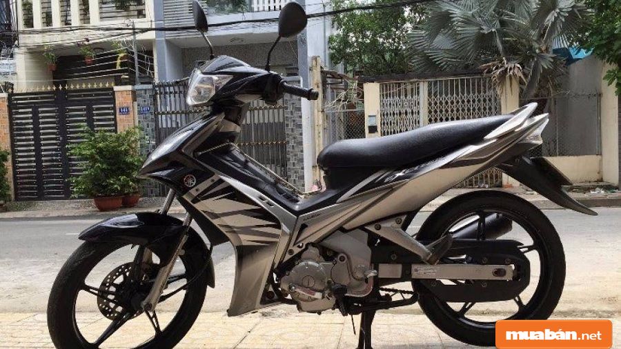 Nếu cần mua xe để tiện đi lại, bạn chỉ cần mua xe số để tiết kiệm tiền.