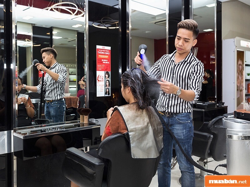 Học Nghề Cắt Tóc Có Khó Không Và Có Là Lựa Chọn Phù Hợp Cho Bạn? 5 Hocnghecattoccokhokhong4