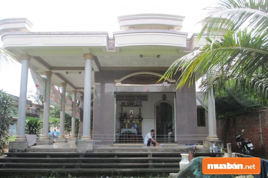 Nếu muốn mua bán nhà đất Long Xuyên An Giang không chính chủ thì bạn nên yêu cầu người đang sử dụng đất hiện tại làm thủ tục sang tên.