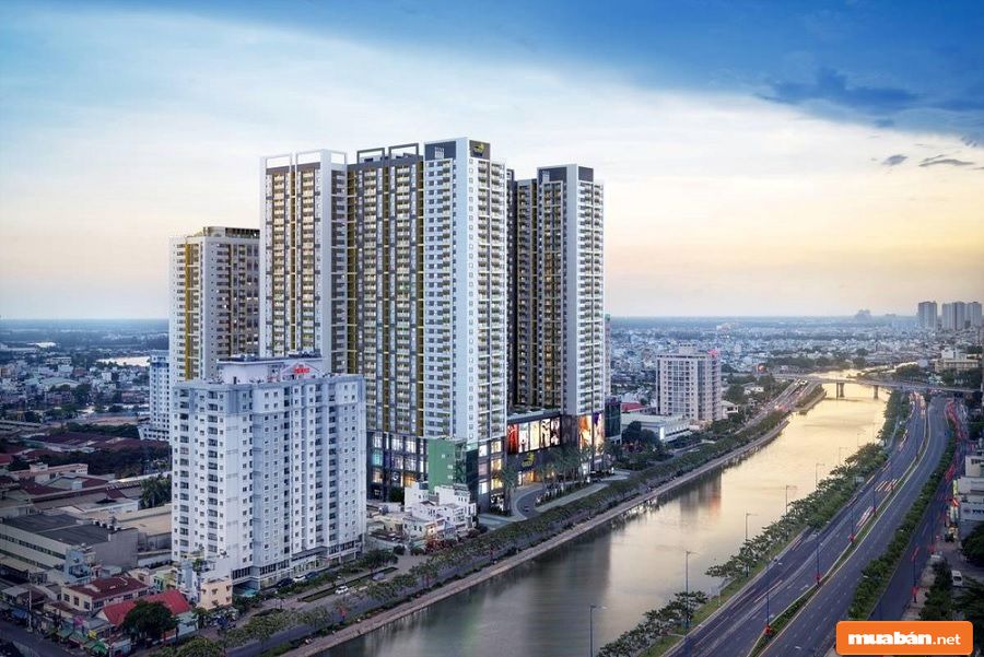 Là vị trí trung tâm nên xung quanh khu vực dự án có đầy đủ những tiện ích cơ bản nhất.