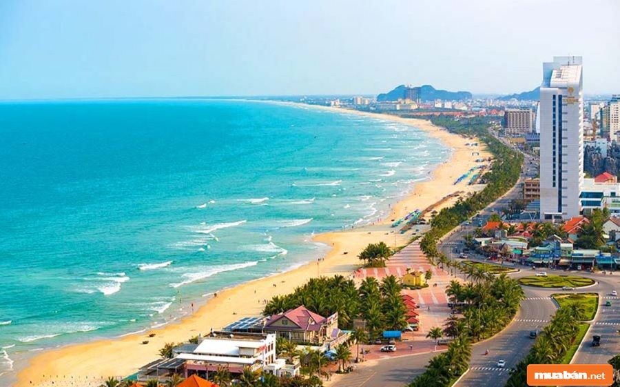 Dự án này có vị trí gần nhiều địa điểm tham quan du lịch, trong đó là bãi biển Mỹ Khê.