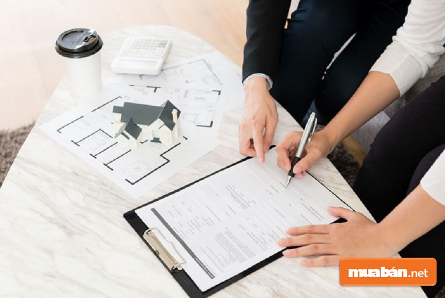 Thủ Tục Mua Nhà Trả Góp Qua Ngân Hàng Bạn Nên Biết! 4 Để Hoạt Động Mua Nhà Trả Góp Qua Ngân Hàng Được Diễn Ra Suôn Sẻ Bạn Cần Chuẩn Bị Đúng Và Đầy Đủ Các Loại Giấy Tờ, Thủ Tục Cần Thiết.