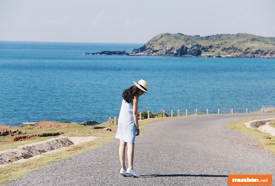 Bạn nên canh đi vào những mùa nắng để có thời gian tham quan thuận tiện.
