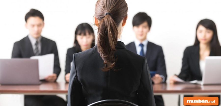 Nhà tuyển dụng sẽ tiến hành liên hệ để hẹn ứng viên phỏng vấn phù hợp.